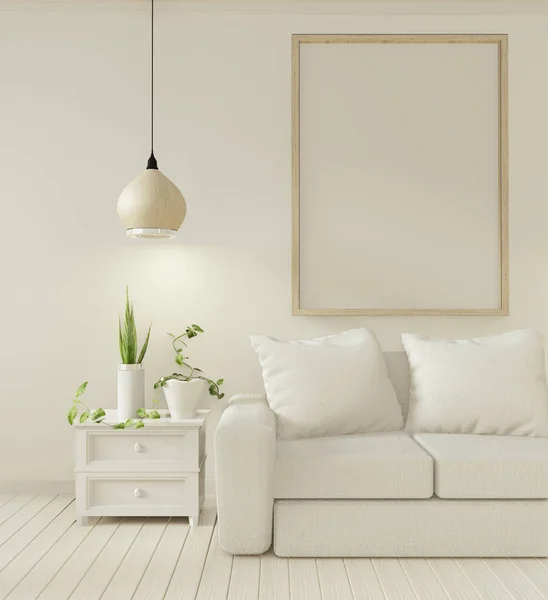 Interior simular cartaz com sofá e plantas de decoração em livin — Fotografia de Stock