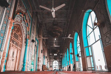 Markazi Jamia Mescidi cemaat camisinin manzara görünümü, Pakistan 