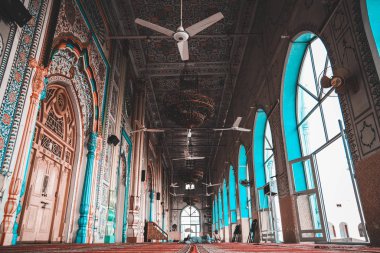 sanatsal ve muhteşem bir cami iç 