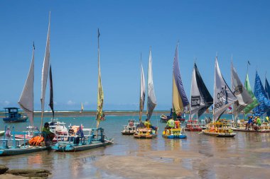 Porto de Galinhas - 22 Ağustos 2016: Jangada, Porto de Galinhas beach, Pernambuco, Brezilya'da kiralık