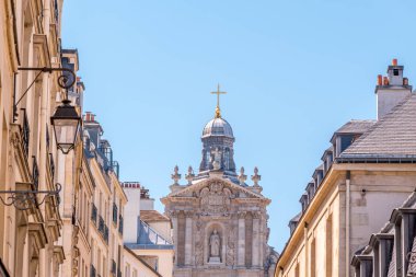 Paris'teki Saint Paul Kilisesi cephesi, Fransa