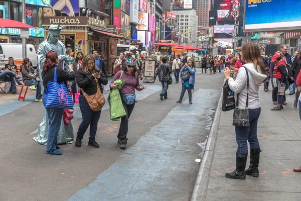 New York City Verenigde Staten Oktober 2013 Toeristen Rond Het — Stockfoto