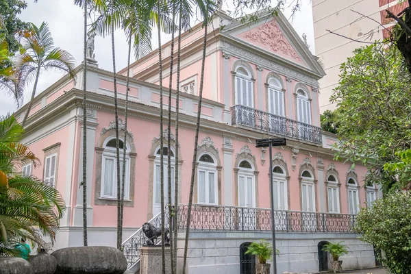 Rio de Janeiro, Brezilya - 09 Mayıs 2019: Casa de Rui Barbosa, sao Clemente caddesinden görülen bir vakıf