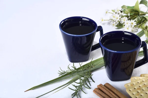 Natural cinnamon tea, cloves, rosemary and lemon grass — Stock Photo, Image