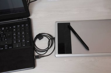 tablet ile siyah kitap değil