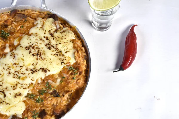 Sosis Risotto, İtalyan risotto İtalyan sosis ve servis