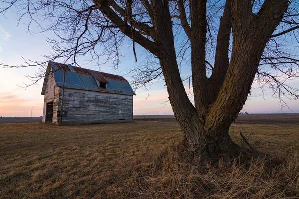 Stará Selská Stodola Jako Slunce Zapadá Ogle County Illinois Usa — Stock fotografie