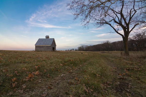 Estrada Rural Velha Celeiro Pôr Sol Illinois Rural — Fotografia de Stock