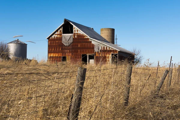 Gamla Rustika Lada Landsbygdens Mellanvästern Blåsig Vinterdag Marshall County Illinois — Stockfoto