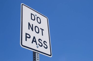 California mavi gökyüzü arka planda 