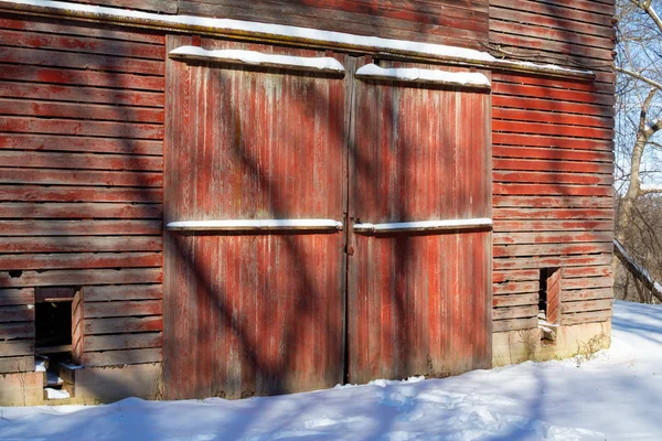 Red Painted Barn Doors — Stock Photo, Image