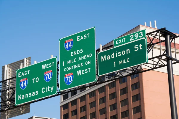 Interstate Sign Downtown Louis Missouri — Stock Photo, Image