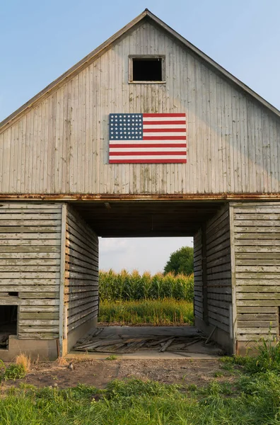 Gamla Rustika Lada Mellanvästern Med Målade Amerikanska Flaggan Lasalle Illinois — Stockfoto