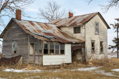 Terk edilmiş çiftlik kırsal Illinois.