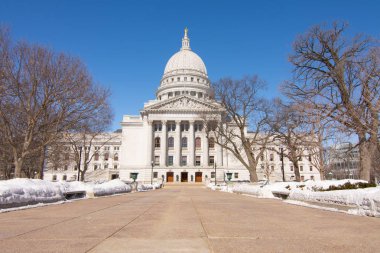 Wisconsin eyaletinin başkenti bina