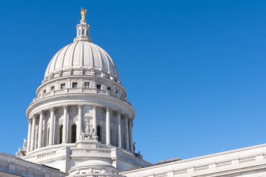 Wisconsin eyaletinin başkenti bina