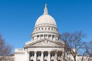 Wisconsin eyaletinin başkenti bina