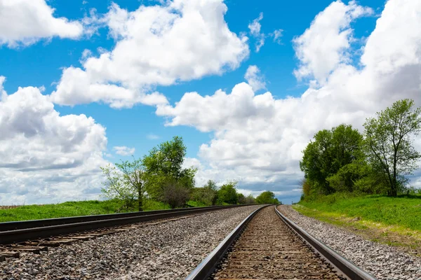 Tåg Spår Genom Illinois Landsbygden Vacker Våreftermiddag — Stockfoto