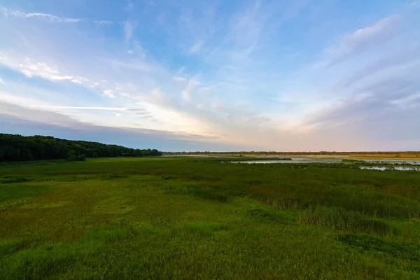 Sonnenaufgang bei dixon waterbirds refudge — Stockfoto