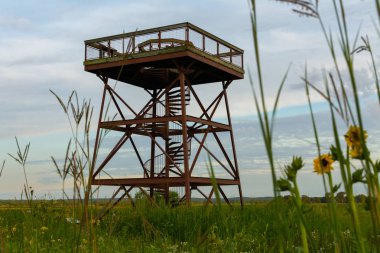 Güneşin doğuşunda gözlem güvertesi