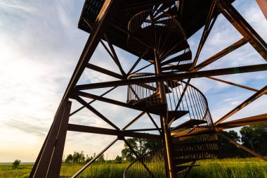Sunset 'te gözlem kulesi