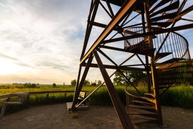 Sunset 'te gözlem kulesi