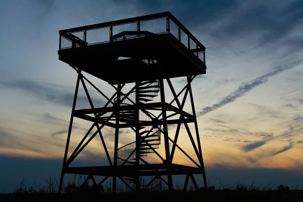 Torre di osservazione al crepuscolo — Foto Stock