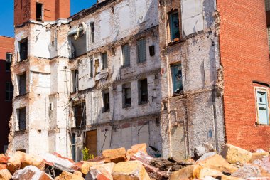 Eski fabrika rublesi