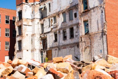 Eski fabrika rublesi