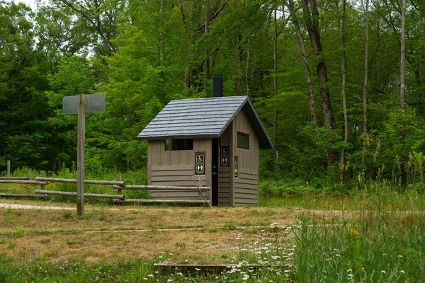 Záchodové Zařízení Státním Parku Huron Manistee National Forest Michigan Usa — Stock fotografie