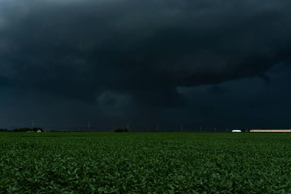 Incoming Derecho moments before it hits small town in the Midwest.  August 10th, 2020.  Peru, Illinois, USA