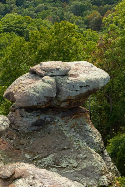 午後の光の中で神の庭で岩が形成されます Shawnee National Forest イリノイ州 アメリカ — ストック写真