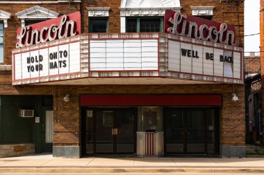 Lincoln, Illinois / ABD - 23 Eylül 2020: Lincoln Grand 8 Tiyatrosu Lincoln, Illinois.