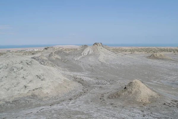 Çamur Yanardağı köpürme krateri. Gobustan milli parkında çamur Yanardağı patladı, Azerbaycan