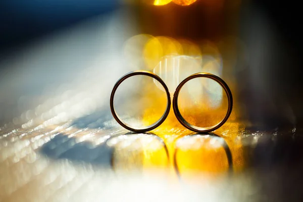 Anéis Casamento Ouro Para Recém Casados Dia Casamento — Fotografia de Stock