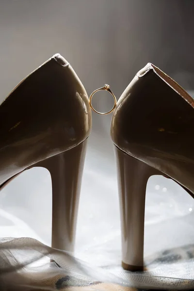 Bague Mariage Avec Chaussures Pour Femmes Jour Mariage — Photo