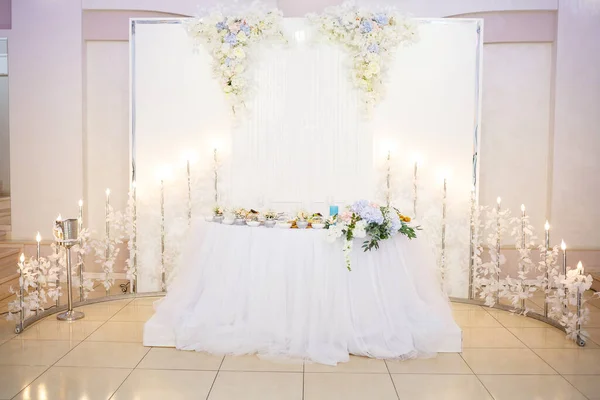 Wedding Table Newlyweds Beautiful Decorations — Stock Photo, Image