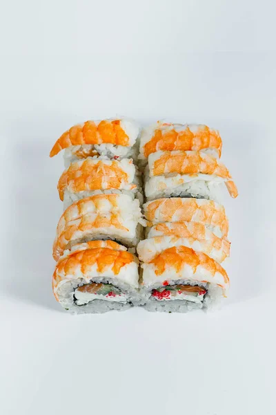 Makanan Tradisional Jepang Sushi Gulungan Philadelphia Klasik Dengan Udang Segar — Stok Foto