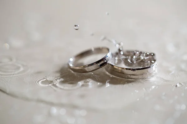 Goldene Trauringe Für Brautpaare Hochzeitstag — Stockfoto