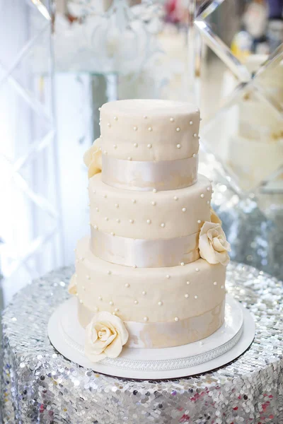 White Cake Three Tiers Cream — Stock Photo, Image