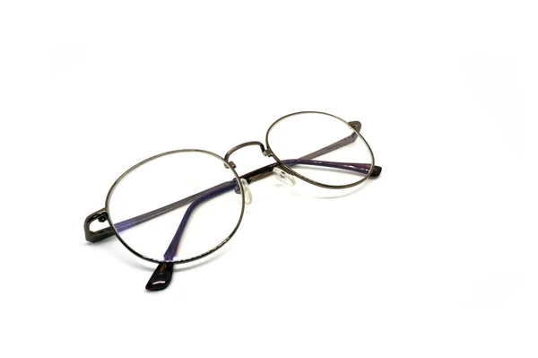 Classico vintage marrone elegante rotondo occhiali ottici su sfondo bianco, isolato . — Foto Stock