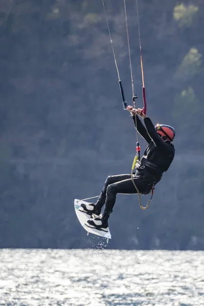 Kitesurfer Lago Como — Foto de Stock