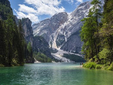  Braies Gölü dolomitlerin en güzel göllerinden biri