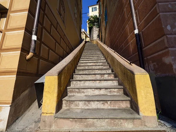 Antigua Escalera Pueblo Mediterráneo Camogli —  Fotos de Stock