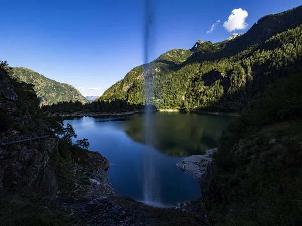 Lago Antrona Nos Alpes — Fotografia de Stock