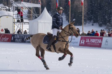 St. Moritz - 27 Ocak 2018: Kar Polo Dünya Kupası St.Moritz 2018'de maç aktiviteleri