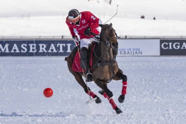 St. Moritz - 27 Ocak 2018: Kar Polo Dünya Kupası St.Moritz 2018'de maç aktiviteleri