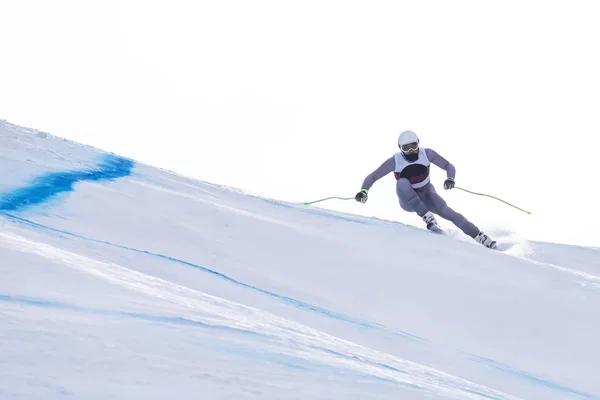 경쟁에서 스키어 — 스톡 사진
