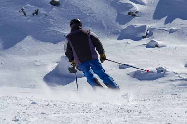 Лыжник Склоне — стоковое фото