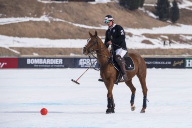 St. Moritz ( İsviçre ) - 30 Ocak 2016: Kar Polo Dünya Kupası St.Moritz 2016'da maç aktiviteleri